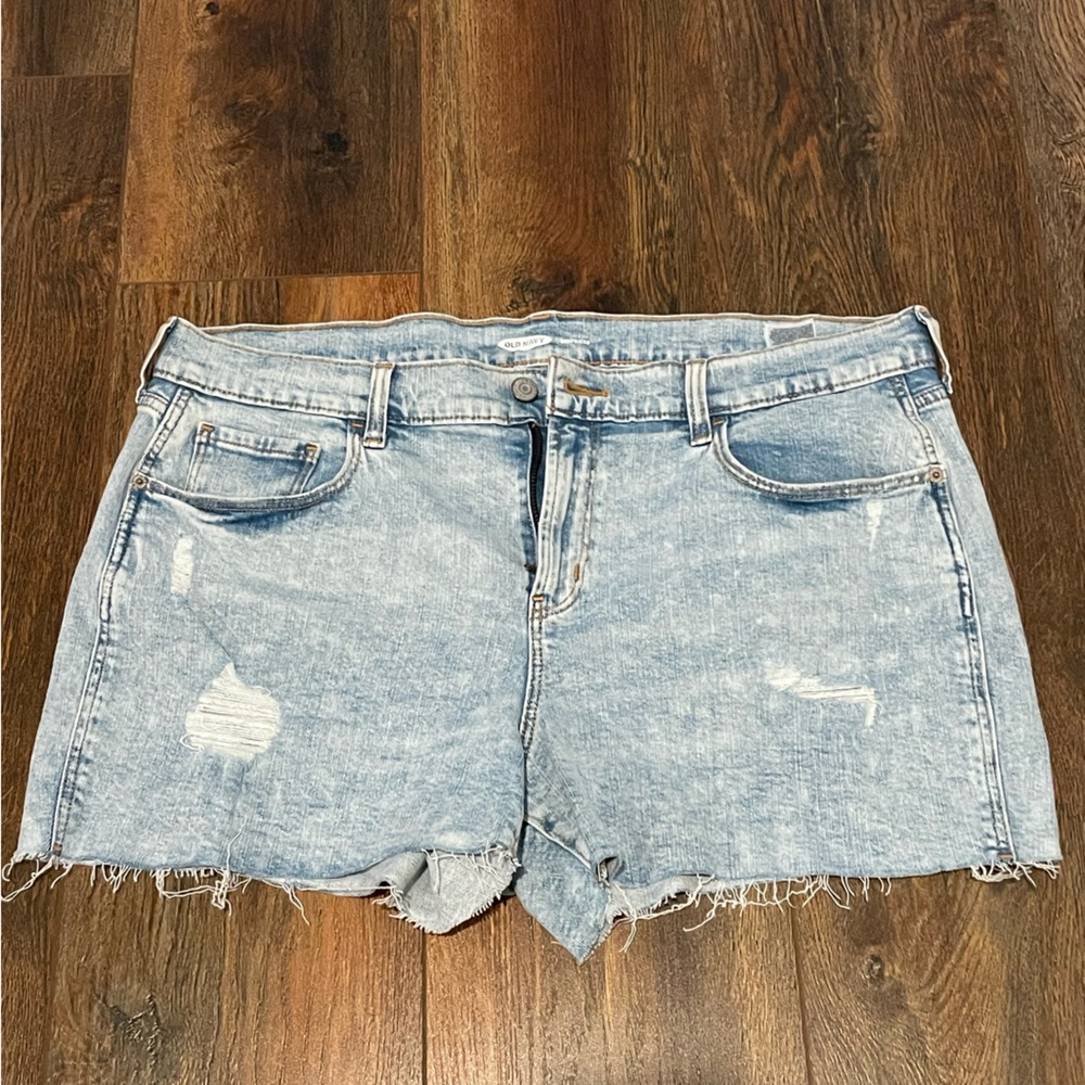 Old Navy Boyfriend Cutoff Jean Shorts